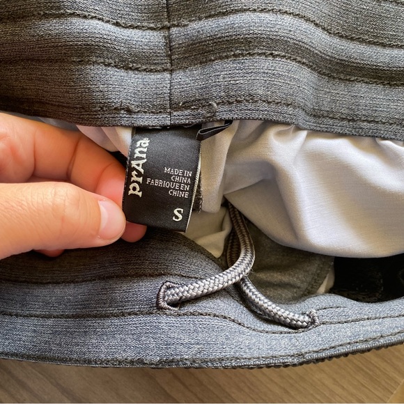 PrAna Men’s Slope Short in Ashy Kai Stripe - Picture 6 of 7